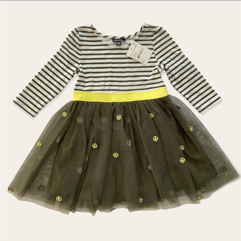 Zunie happy face dress